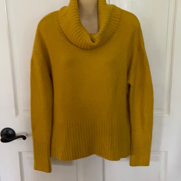 Rachel Zoe Yellow Cowl Neck Slouchy Sweater Sz XS - Picture 2 of 7